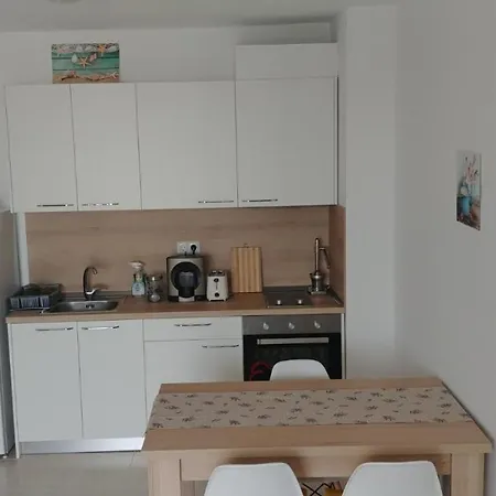 Life Sunrise Apartment