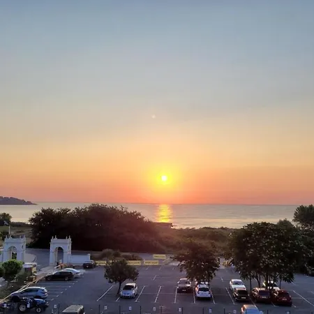 Life Sunrise Sozopol